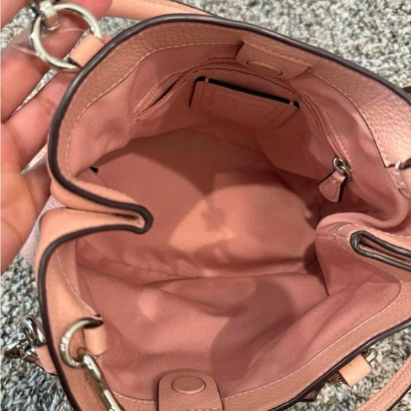 Coach Peach Leather Shoulder Bag - Picture 3 of 5